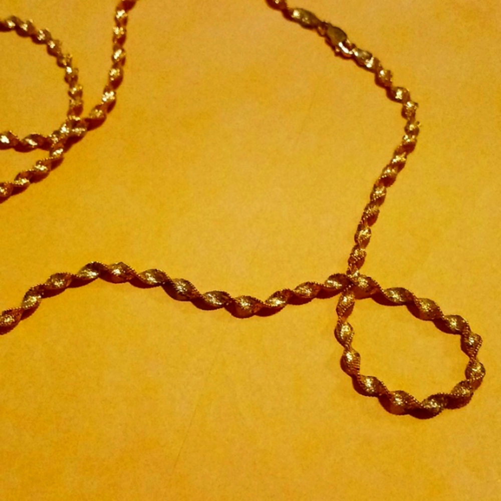 Beautiful sterling silver gold tone Italian necklace